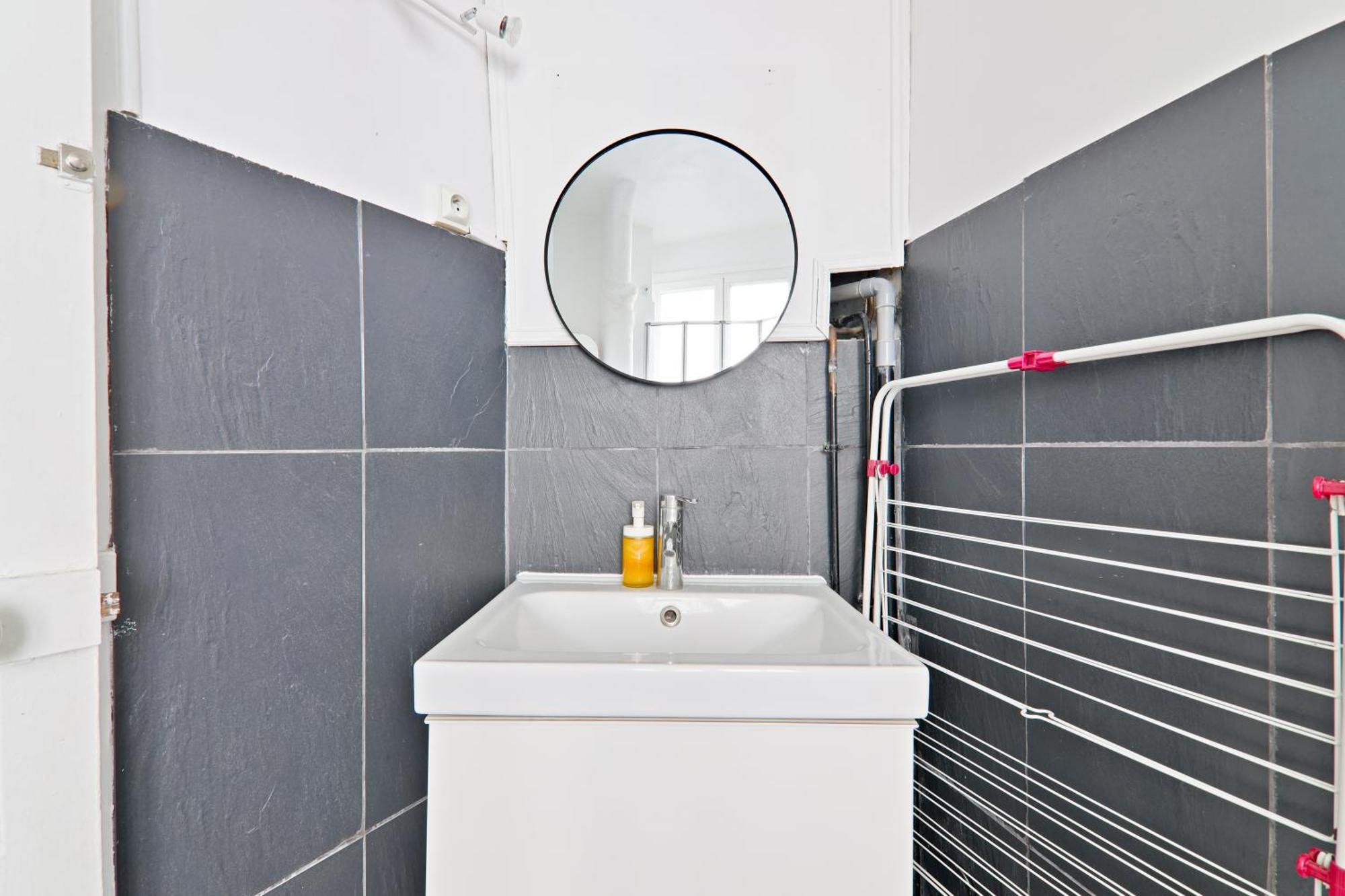 Heart Of Paris-1br-2p-montparnasse -free Netflix * Paris